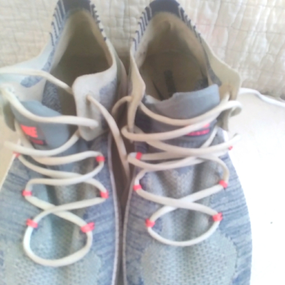 Ladies NIKE 7 1/2
